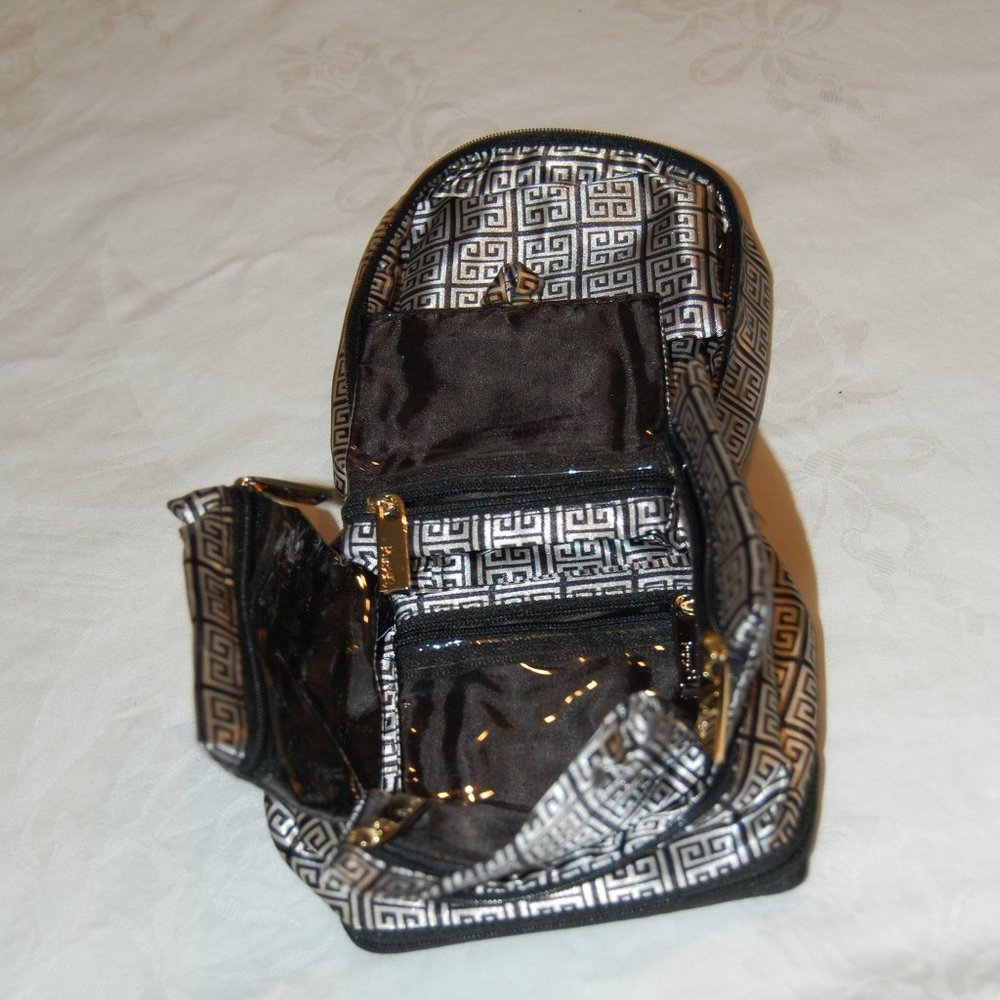 Purse N Make up /Jewelry Bag 4" x 5" x 4 1/2" Black & White - Picture 14 of 16
